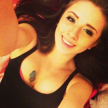 Profil de Alexandrine, 28 ans, rencontre libertine à Liancourt-Fosse
