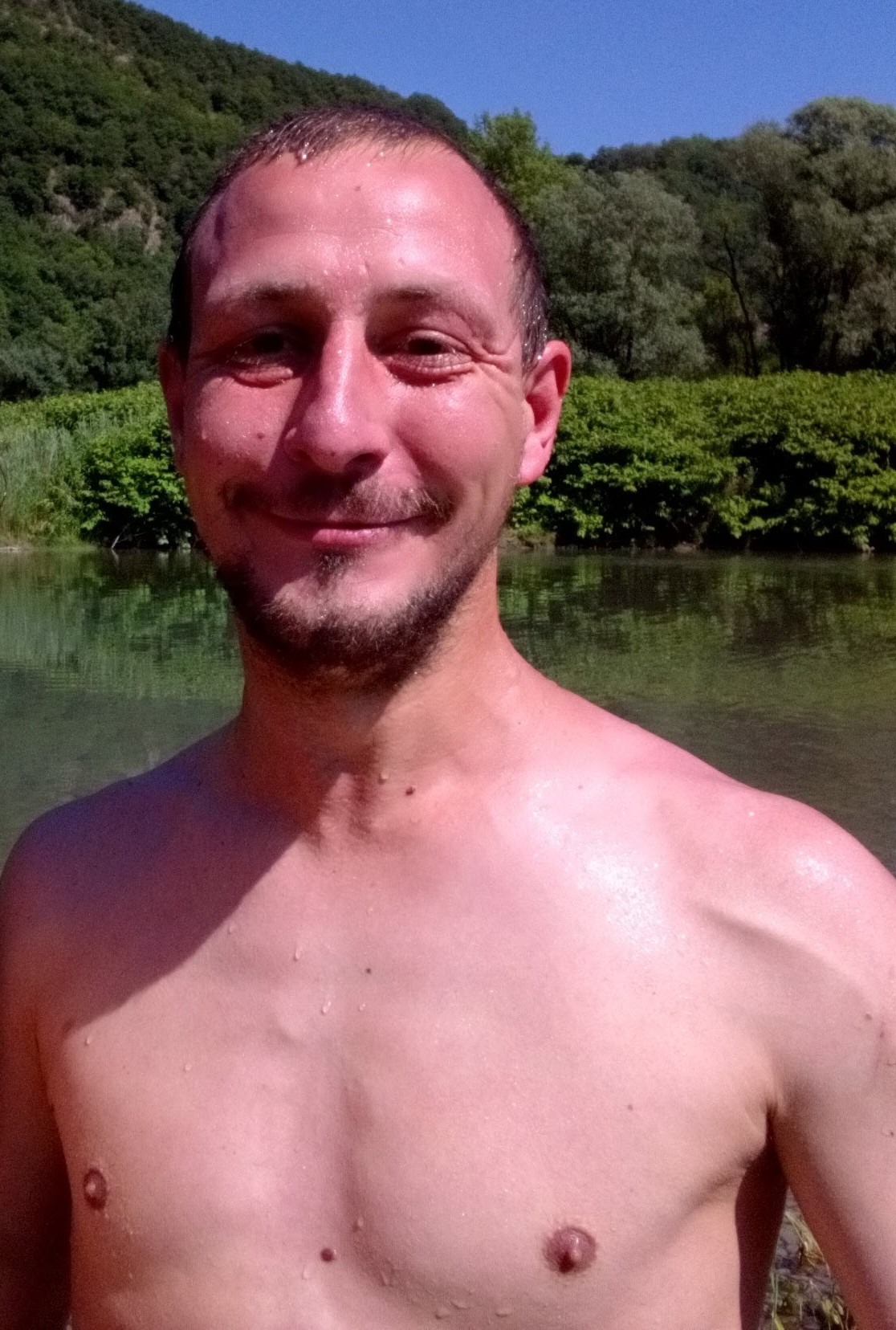 Profil de Angel, 41 ans, rencontre libertine à Larroque