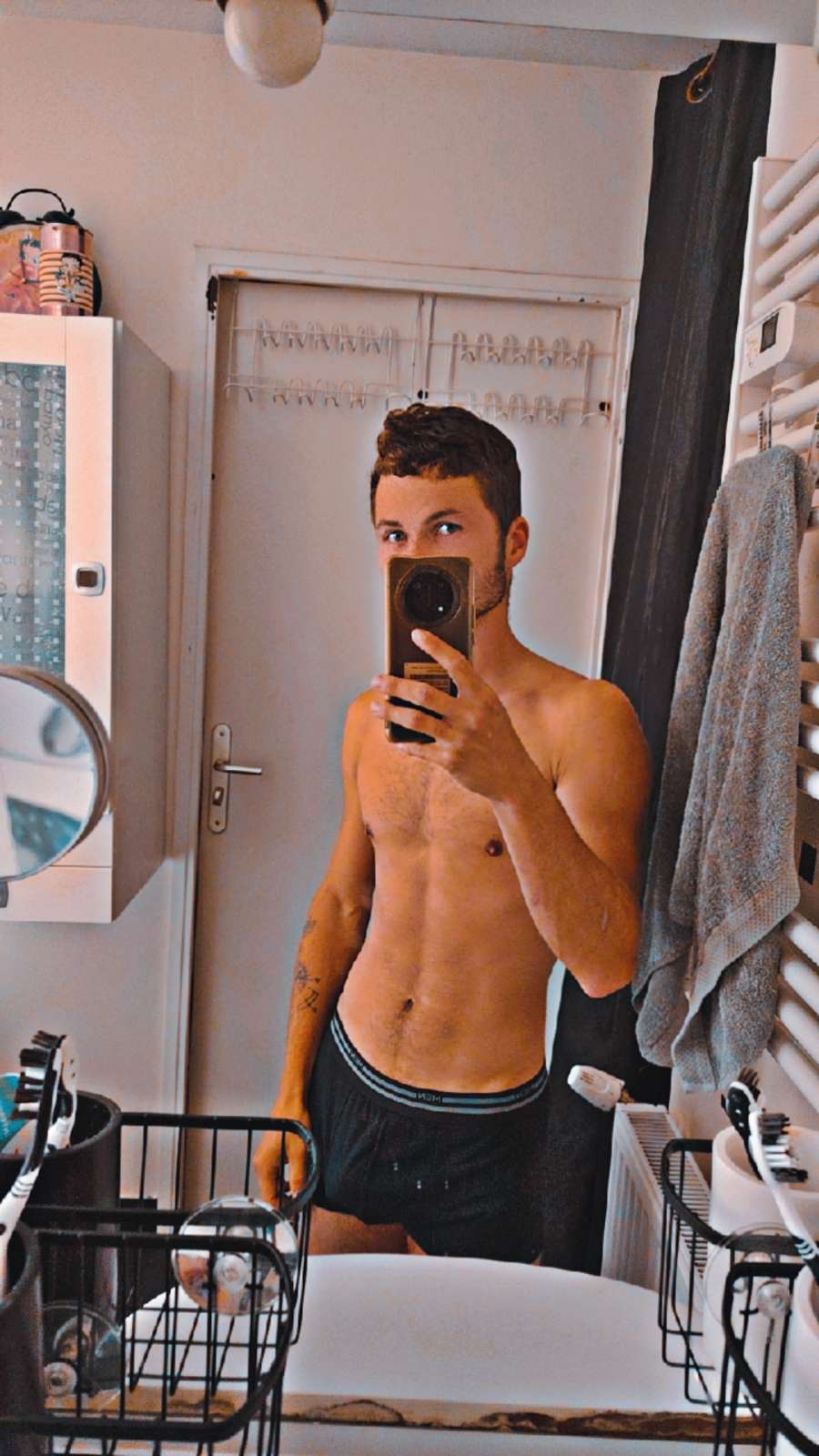 Profil de Jonas, 21 ans, rencontre libertine à Esley