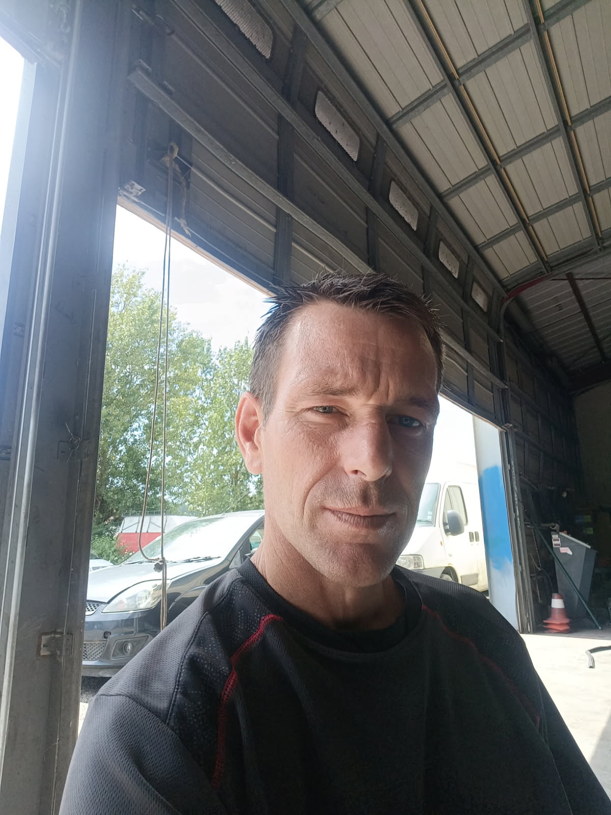 Profil de Delio, 42 ans, rencontre libertine à Saint-Bonnet-de-Salendrinque