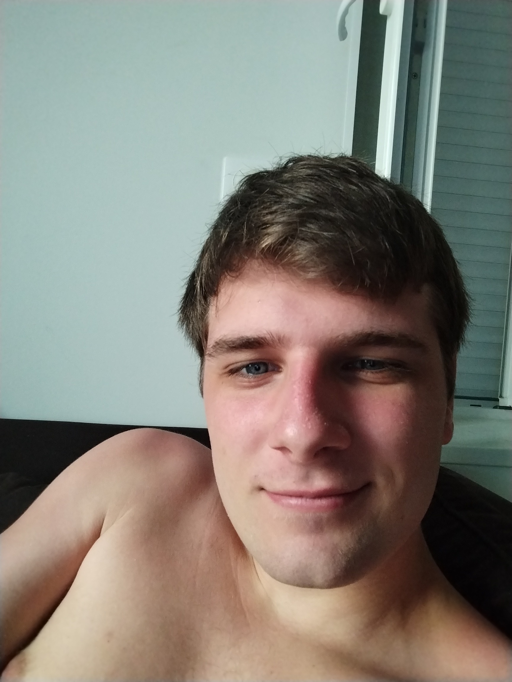Profil de Leopoldo, 24 ans, rencontre libertine à Suzan