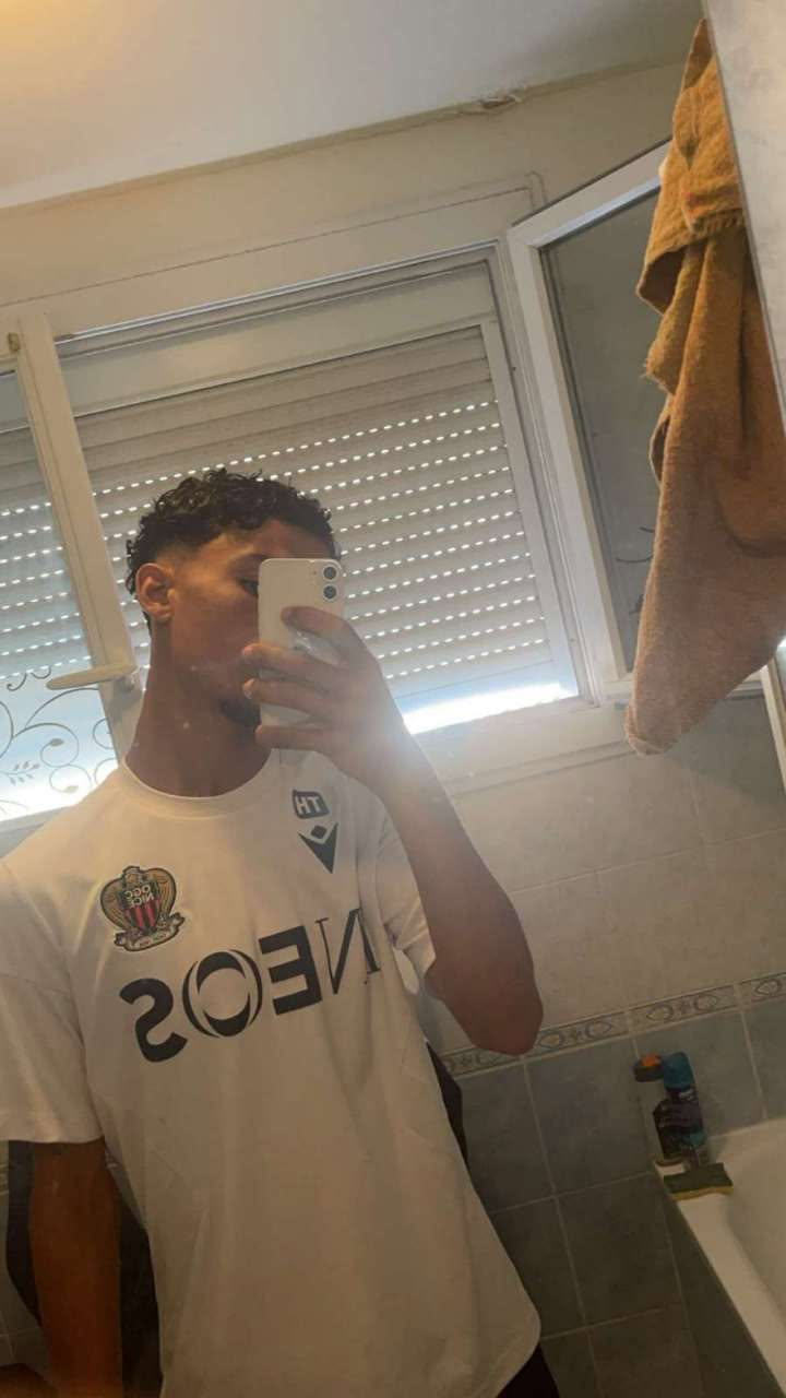 Profil de Alseny, 18 ans, rencontre libertine à Quatremare