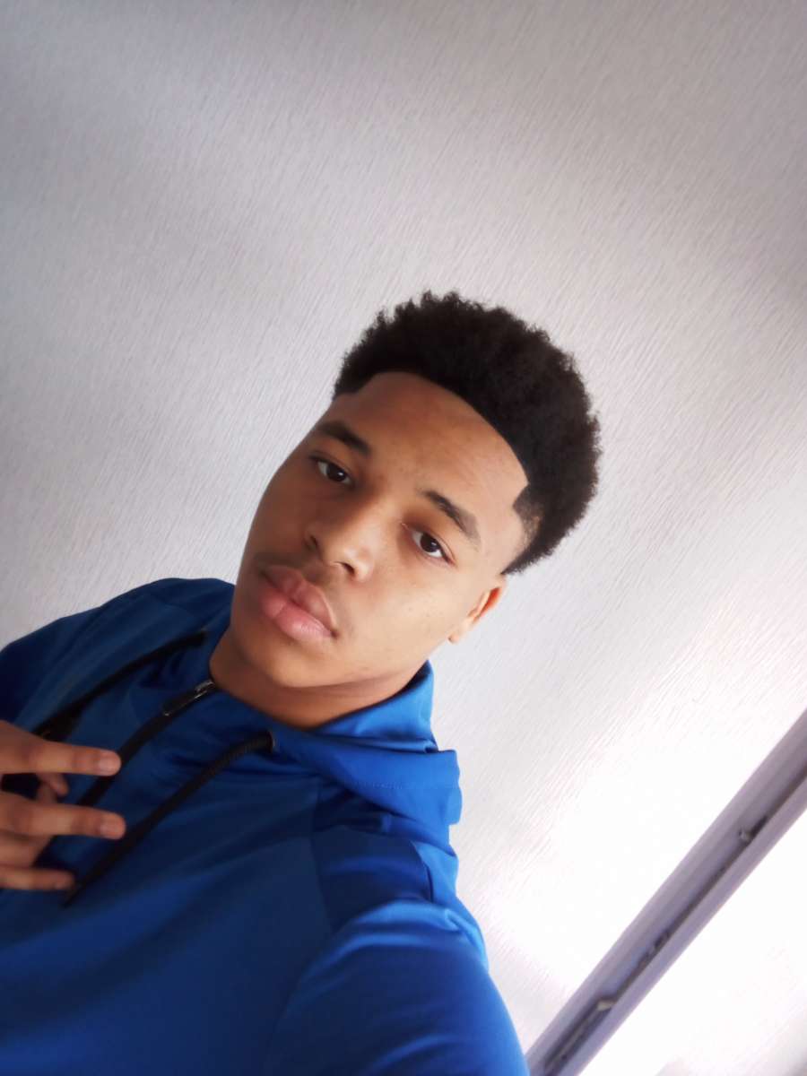 Profil de Ossian, 20 ans, rencontre libertine à Étormay