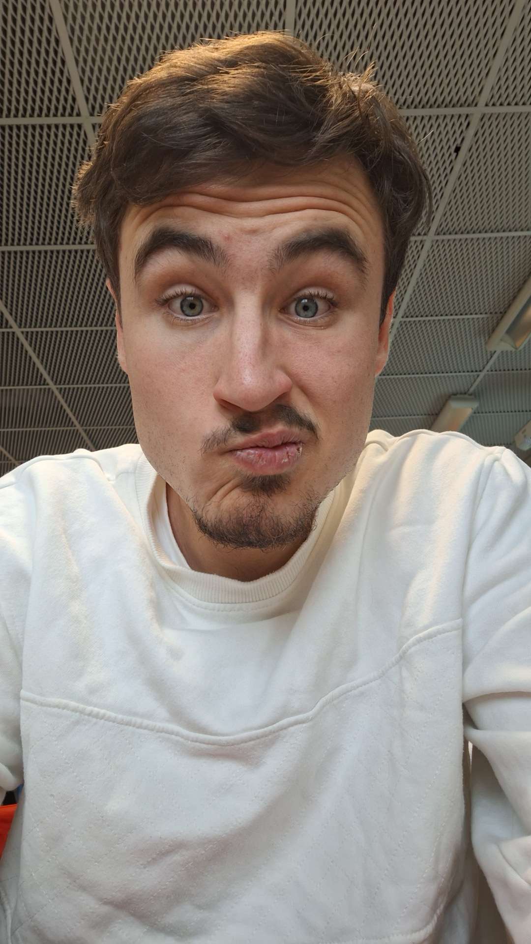 Profil de Jaimie, 19 ans, rencontre libertine à Cours