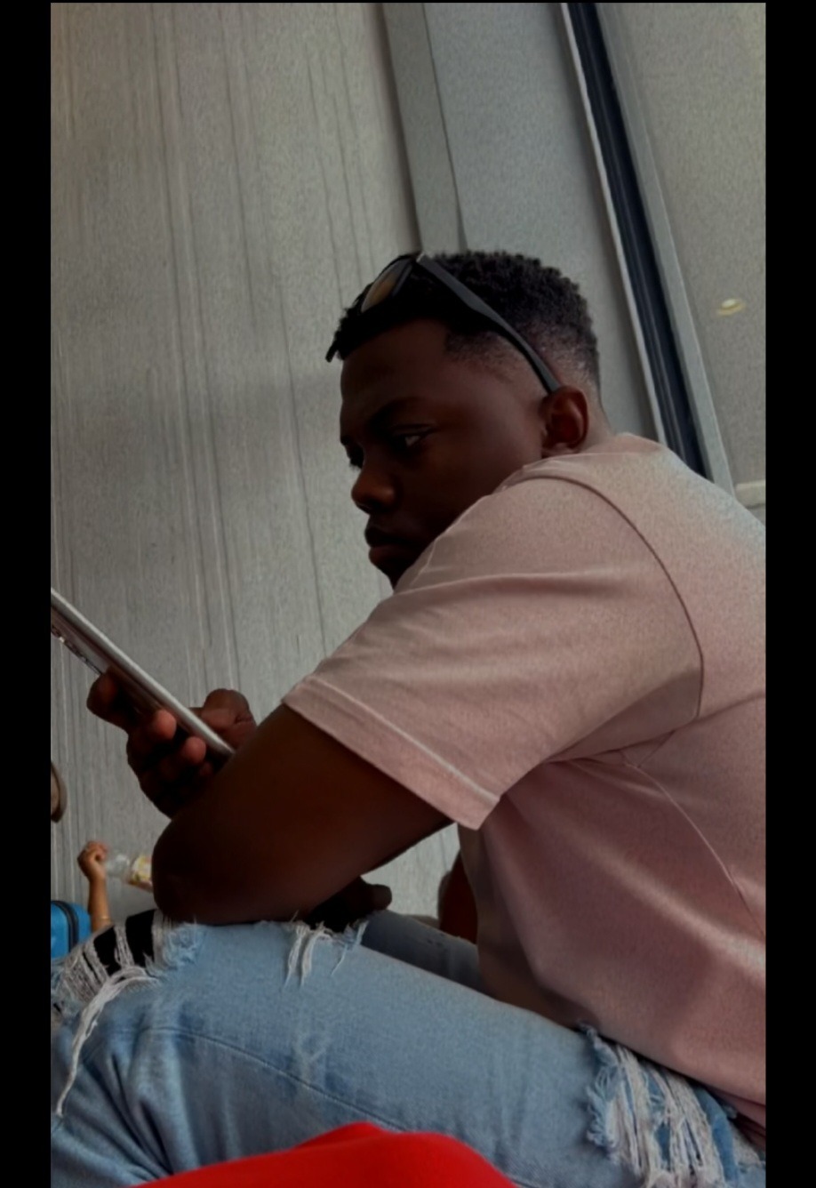 Profil de Zacary, 27 ans, rencontre libertine à Baulou