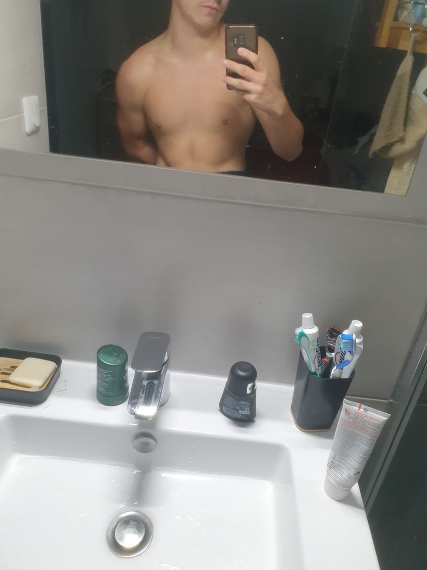 Profil de Brian, 20 ans, rencontre libertine à Hoéville