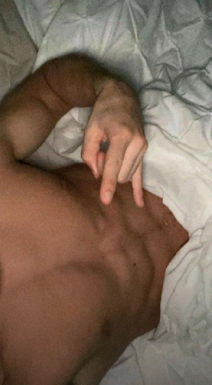 Profil de Ellis, 25 ans, rencontre libertine à LaHaie-Fouassière
