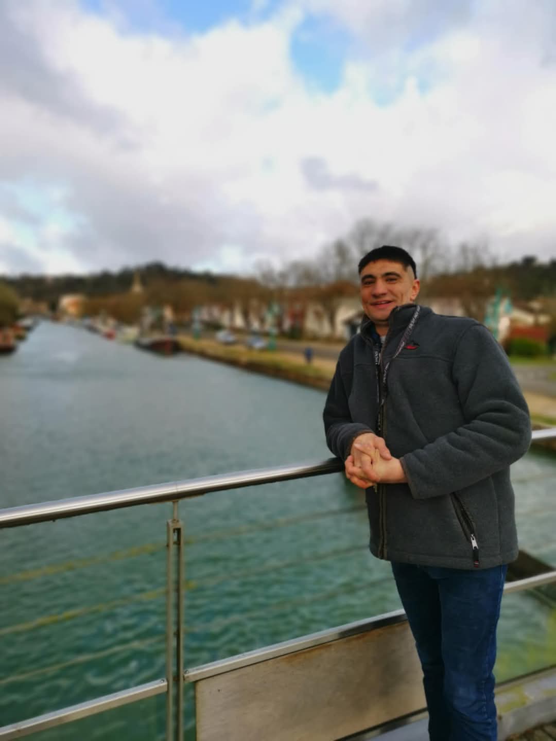 Profil de Petro, 35 ans, rencontre libertine à Bagnolet