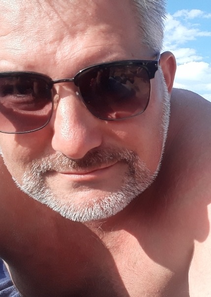 Profil de Timotei, 51 ans, rencontre libertine à Mondevert