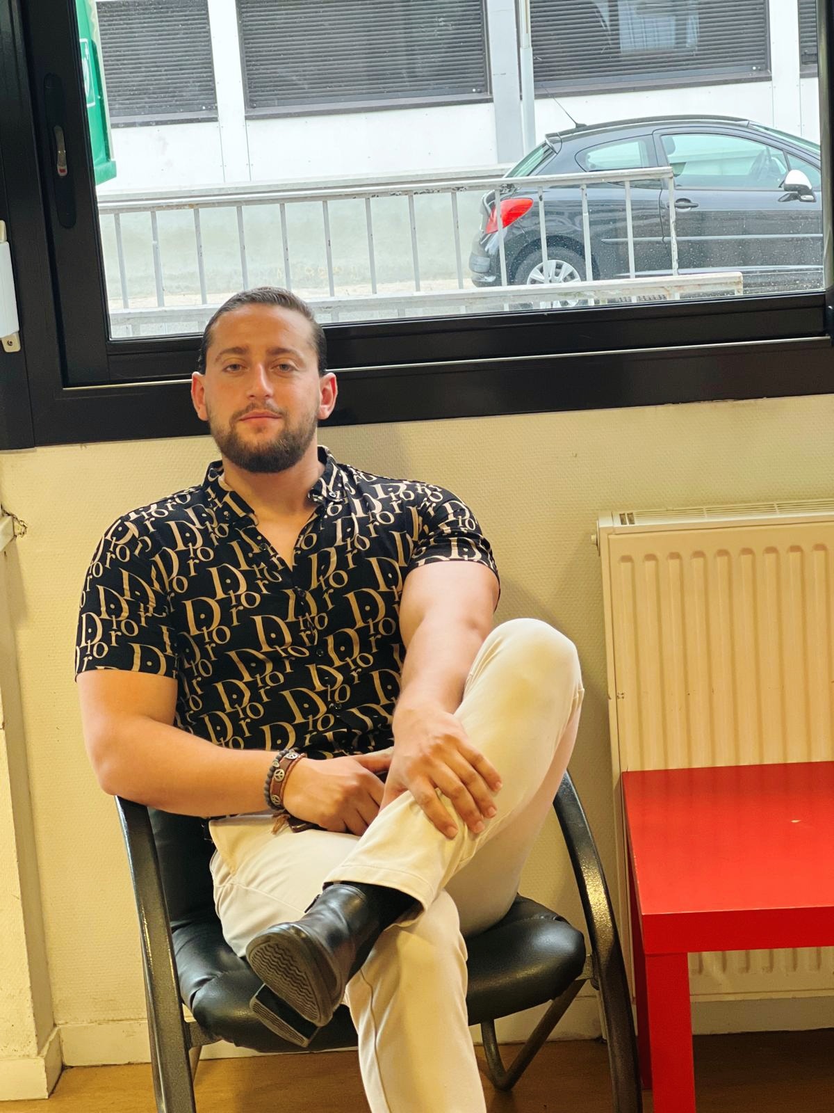 Profil de Loïc, 26 ans, rencontre libertine à LesAbymes