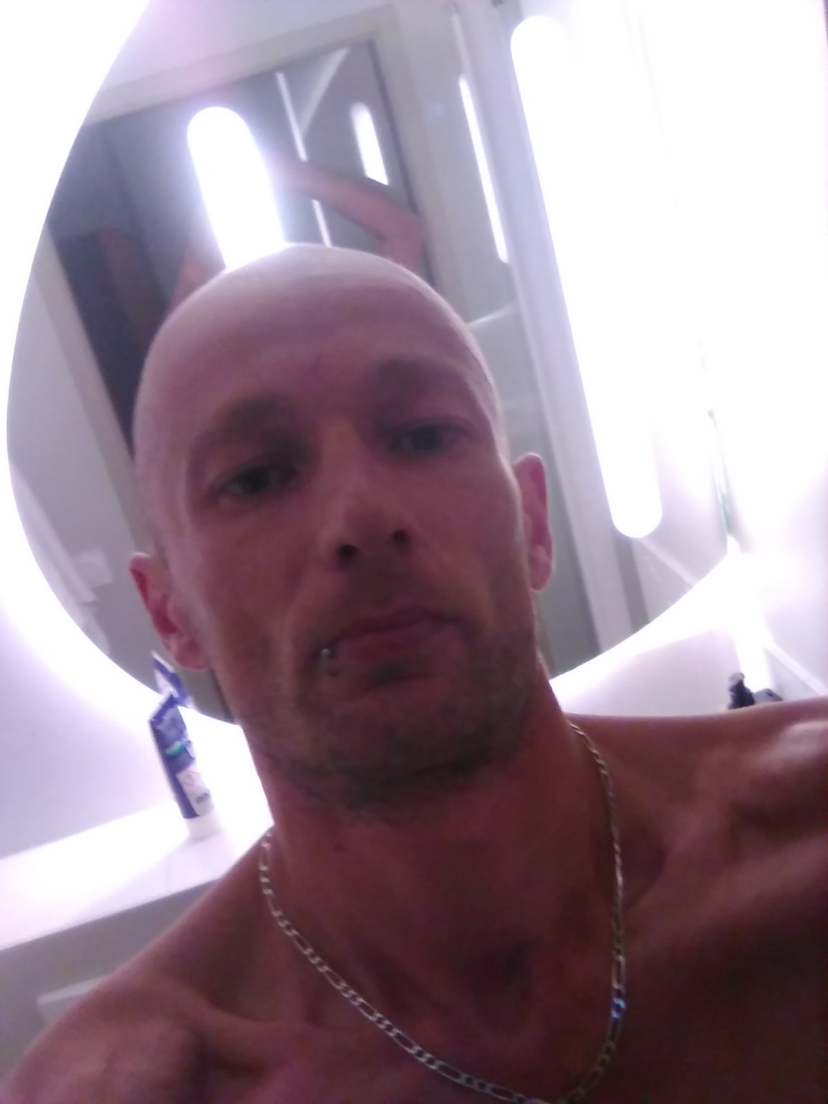 Profil de Tahir, 41 ans, rencontre libertine à Juvrecourt