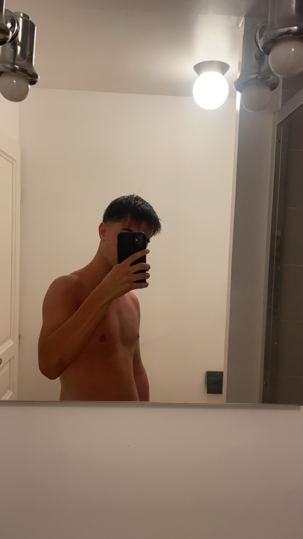 Profil de Fritz, 19 ans, rencontre libertine à Allos