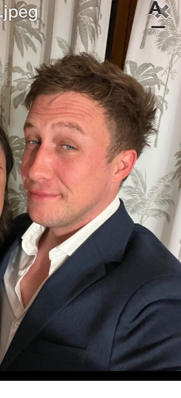 Profil de Djebar, 36 ans, rencontre libertine à Jeux-lès-Bard