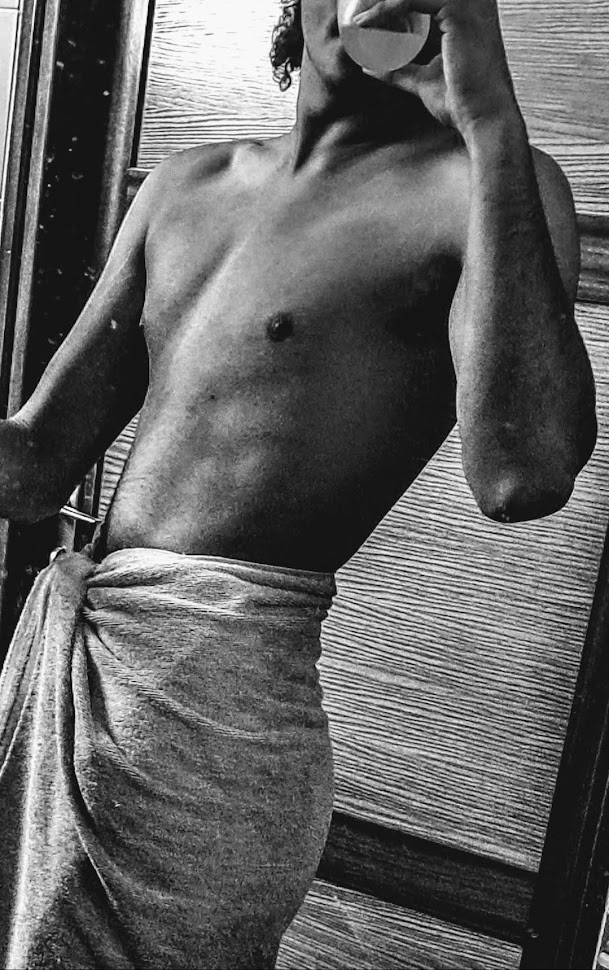 Profil de Iskander, 21 ans, rencontre libertine à M'Tsangamouji