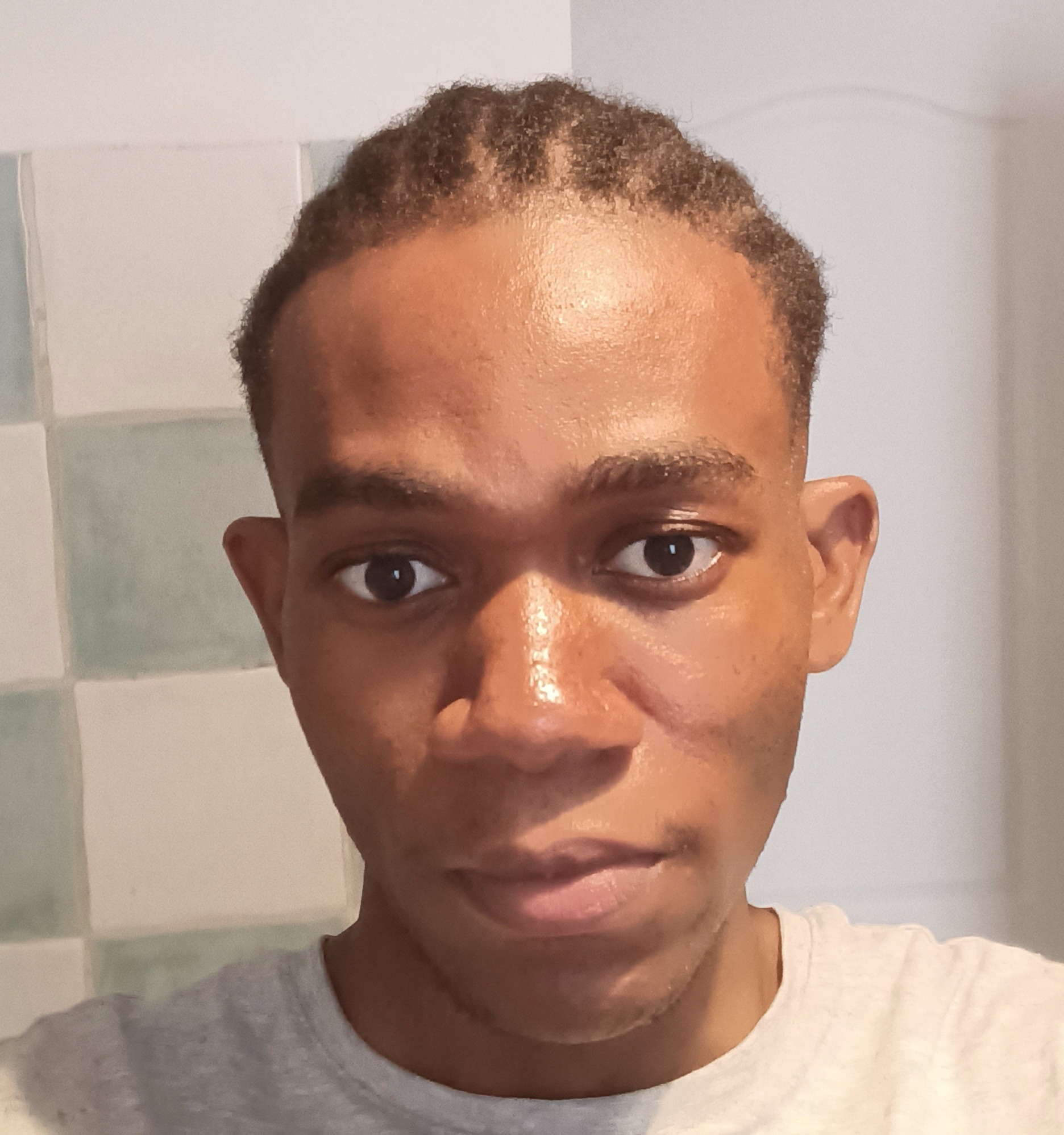Profil de Fabrice, 24 ans, rencontre libertine à Rivière-Pilote