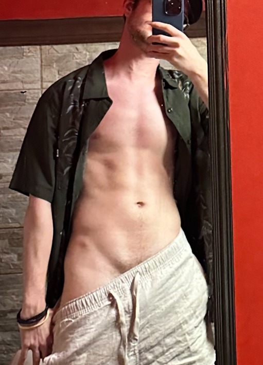Profil de Taleb, 26 ans, rencontre libertine à Bouquetot