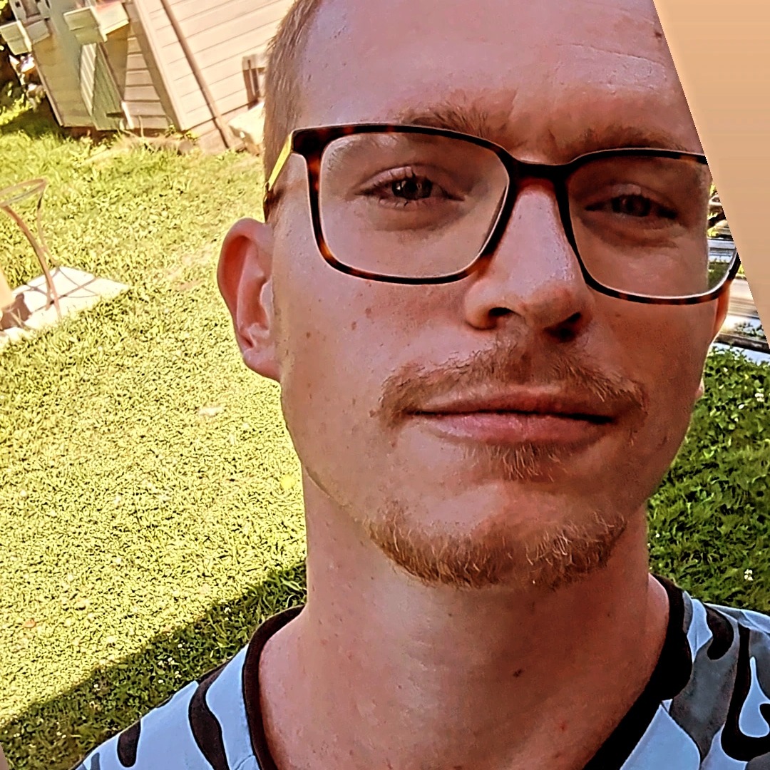 Profil de Mostafa, 25 ans, rencontre libertine à Saint-Menge