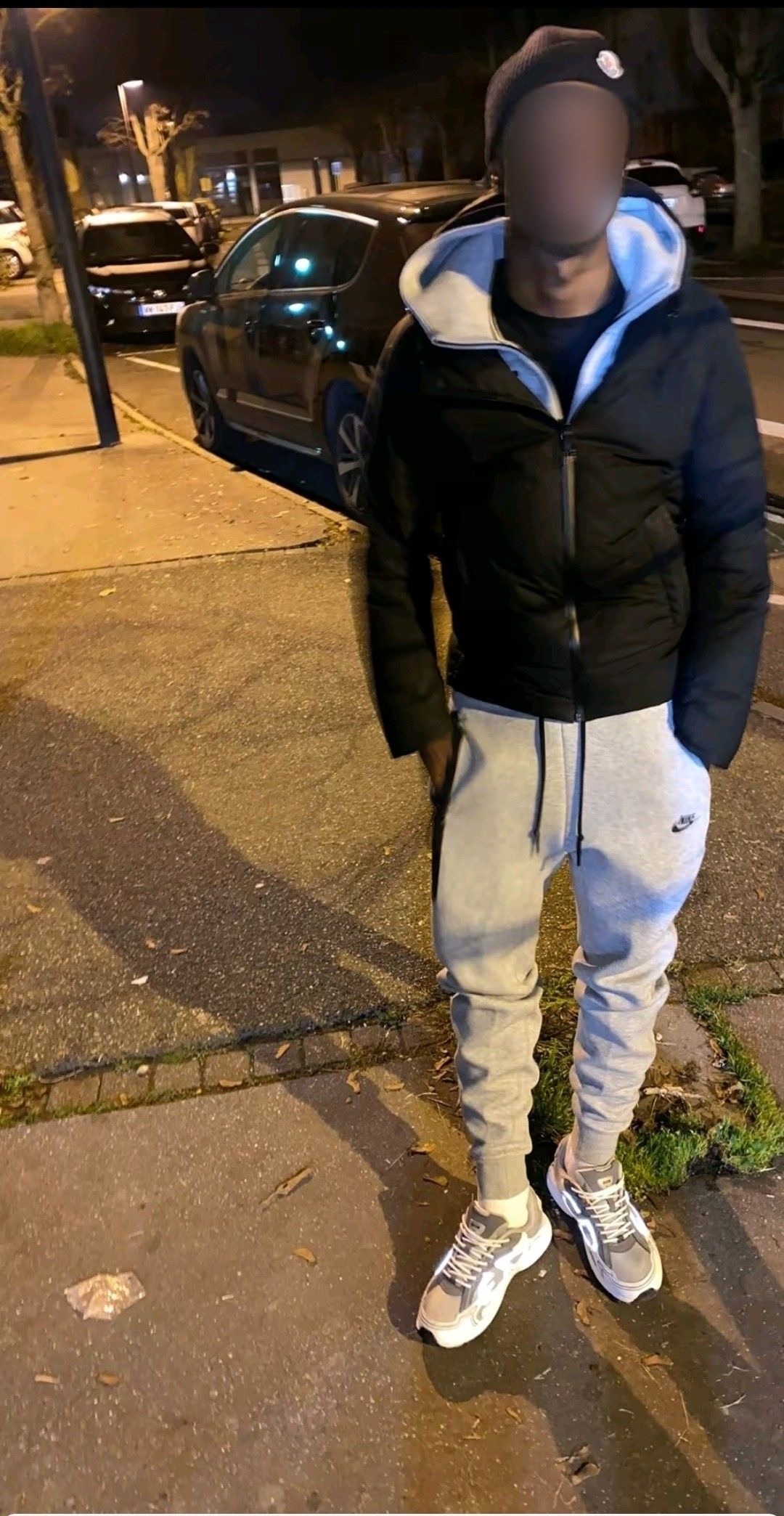 Profil de Ezzedine, 21 ans, rencontre libertine à Laissaud