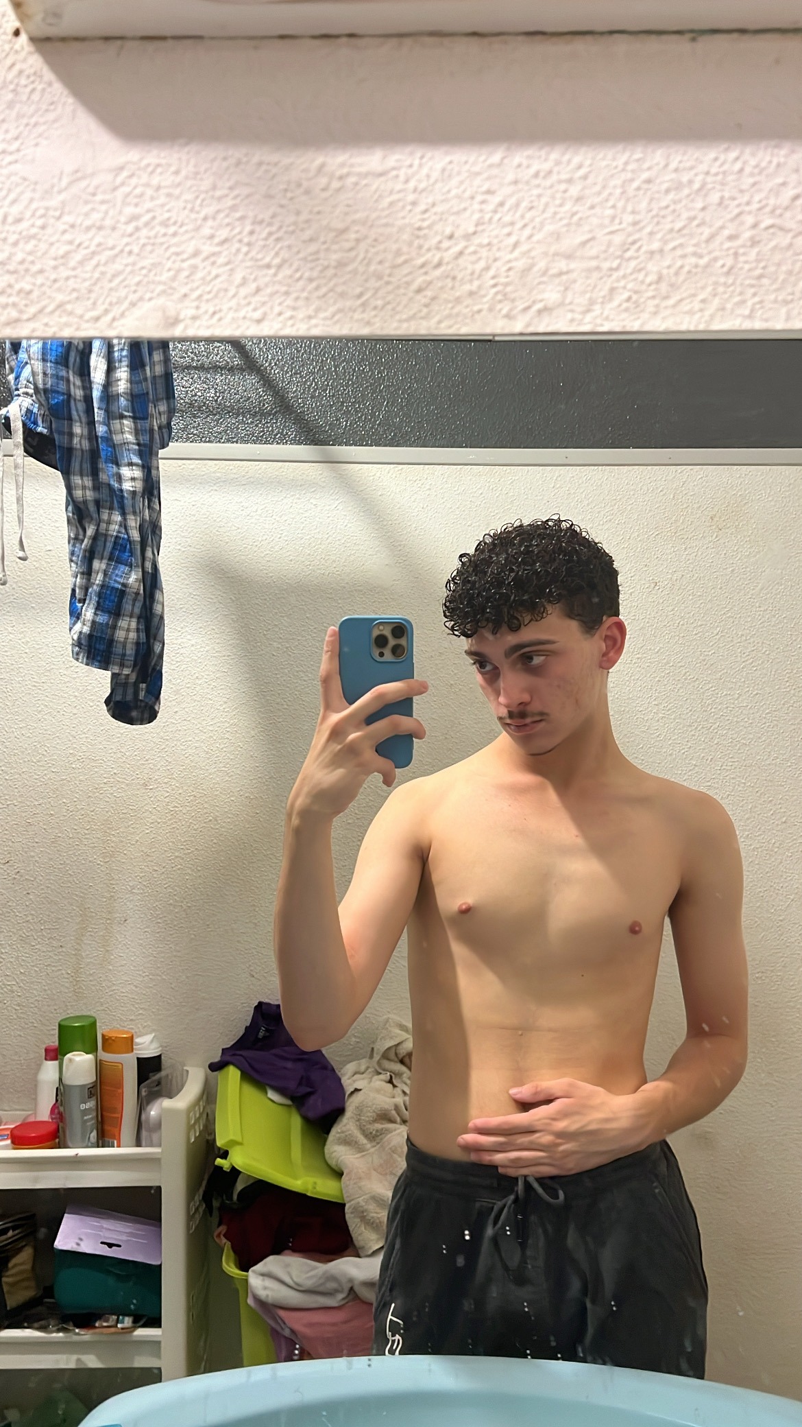 Profil de Fousseynou, 20 ans, rencontre libertine à Saint-Héand