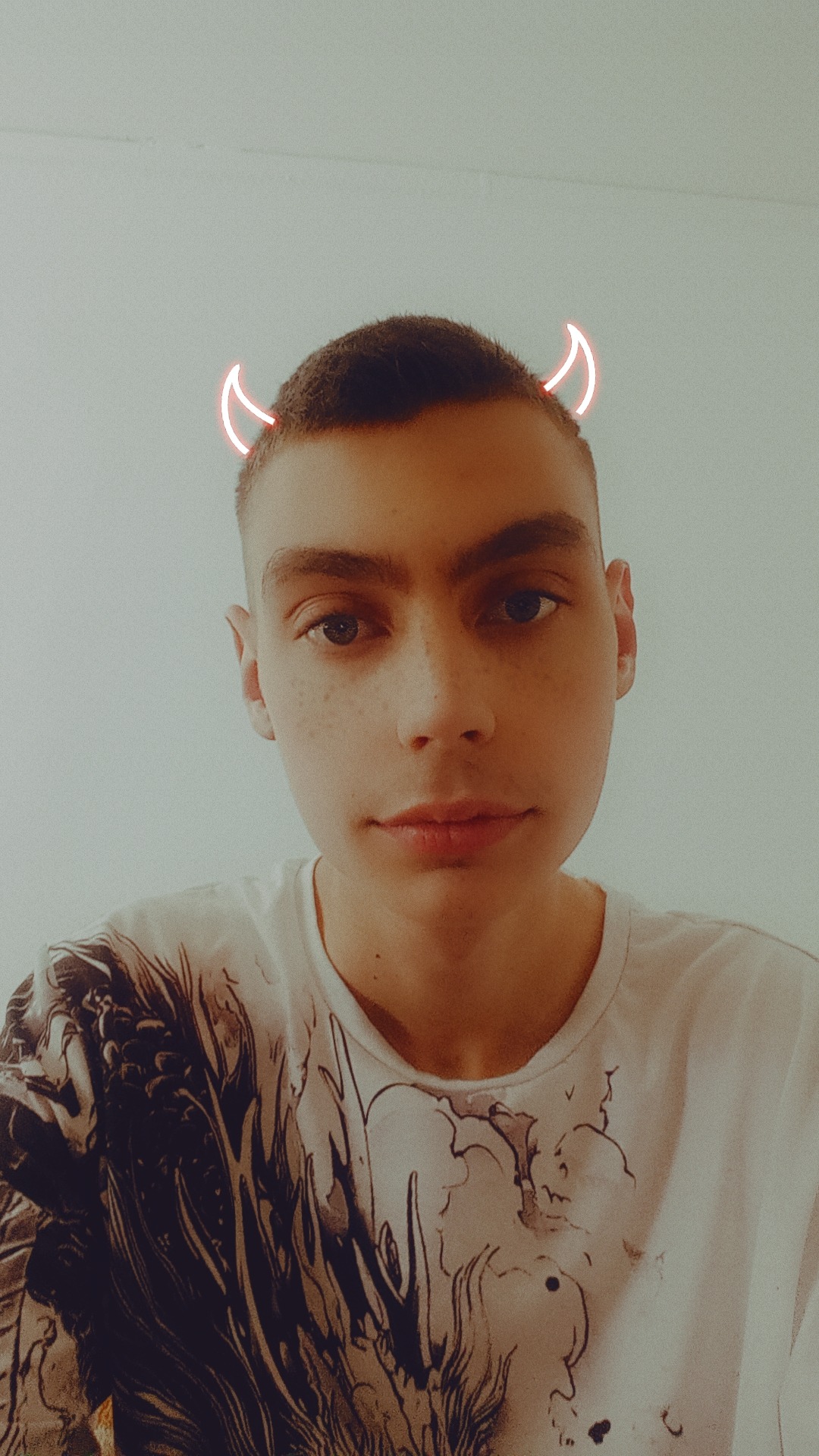 Profil de Olan, 20 ans, rencontre libertine à Roquefort-les-Pins