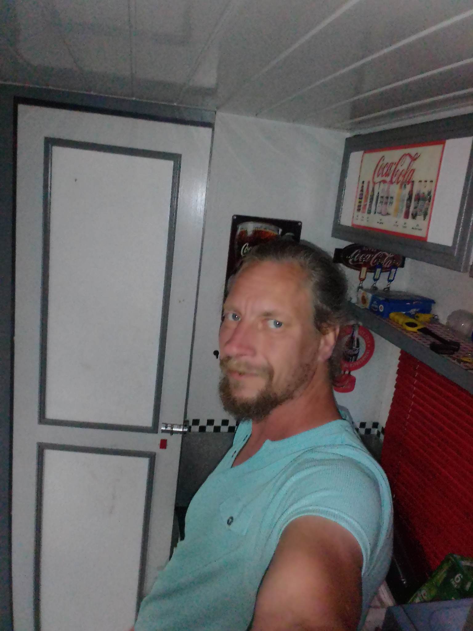 Profil de Yuksel, 46 ans, rencontre libertine à Parigné-l'Évêque