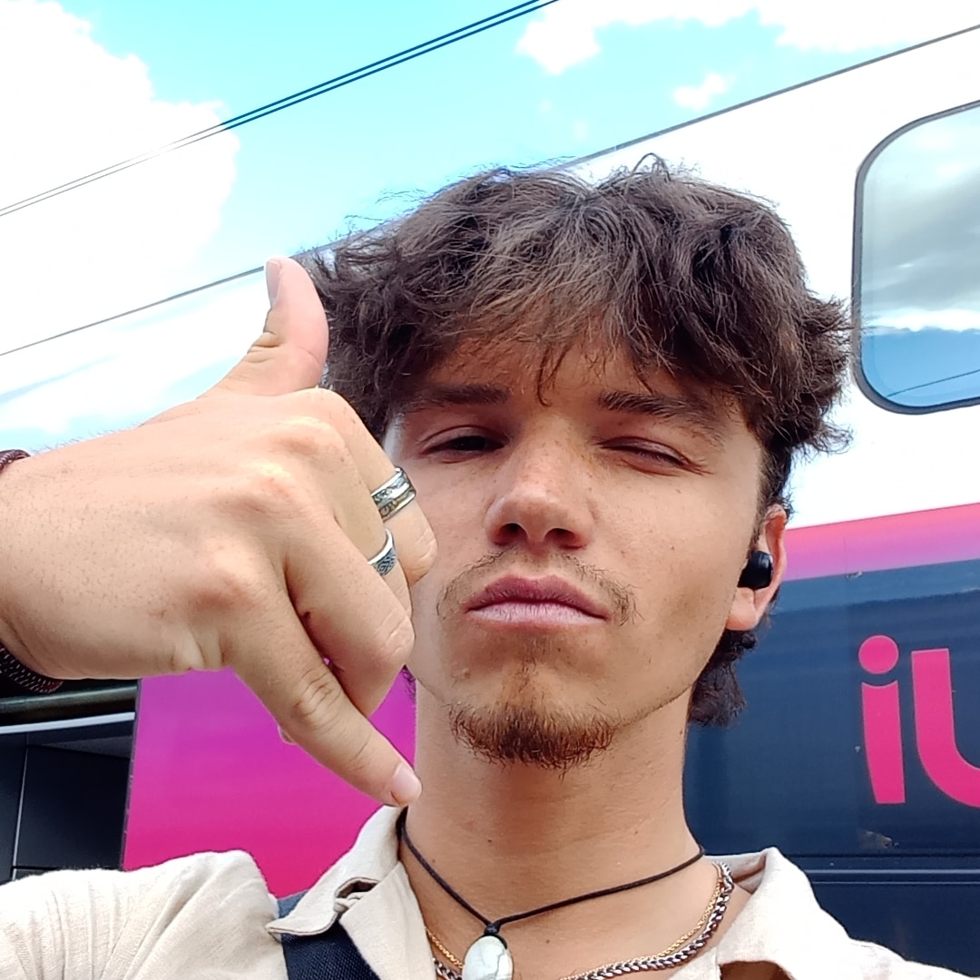 Profil de Djivan, 20 ans, rencontre libertine à Blanquefort