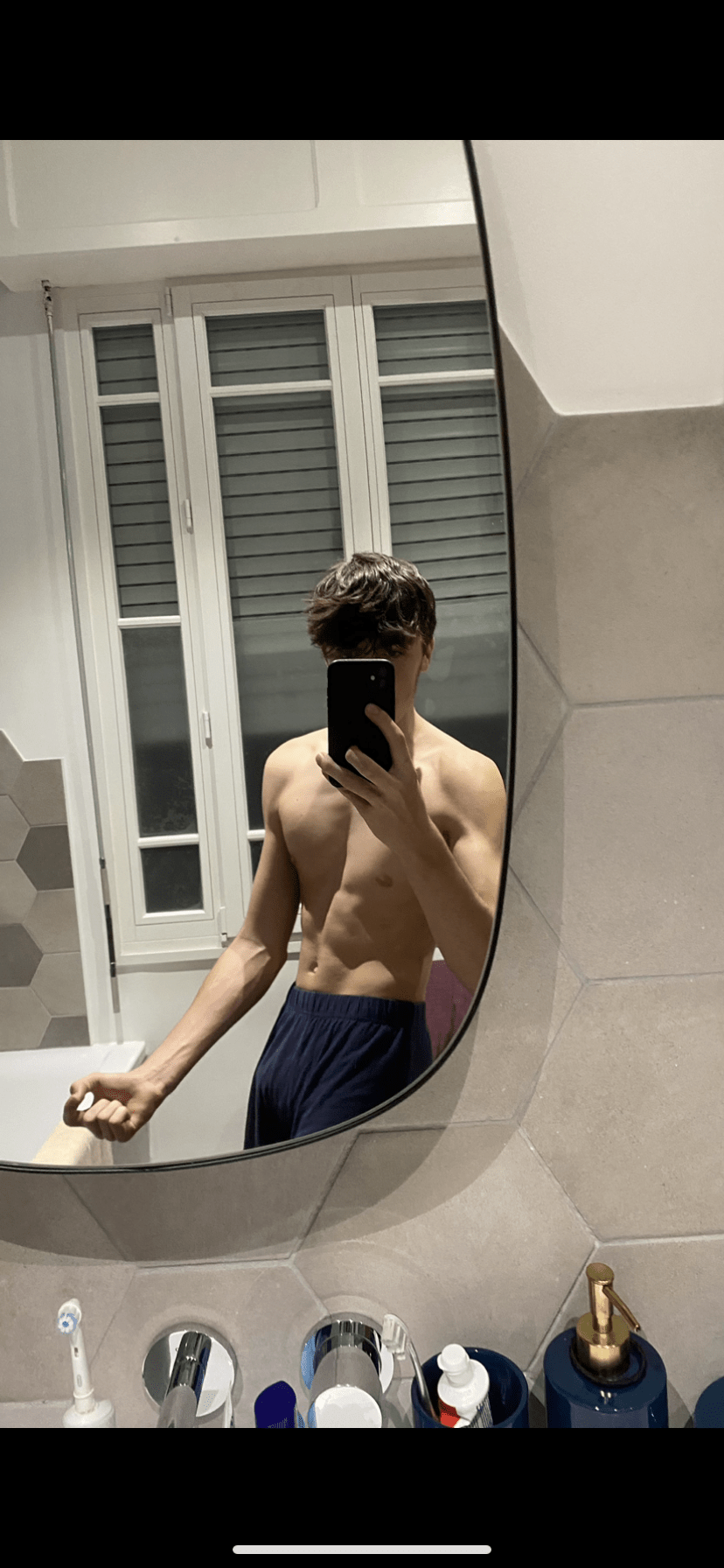 Profil de Sayon, 19 ans, rencontre libertine à Authou