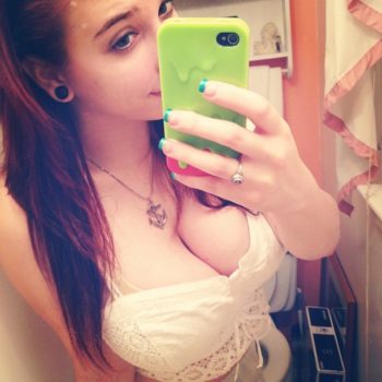 Profil de Laubna, 28 ans, rencontre libertine à Uxem