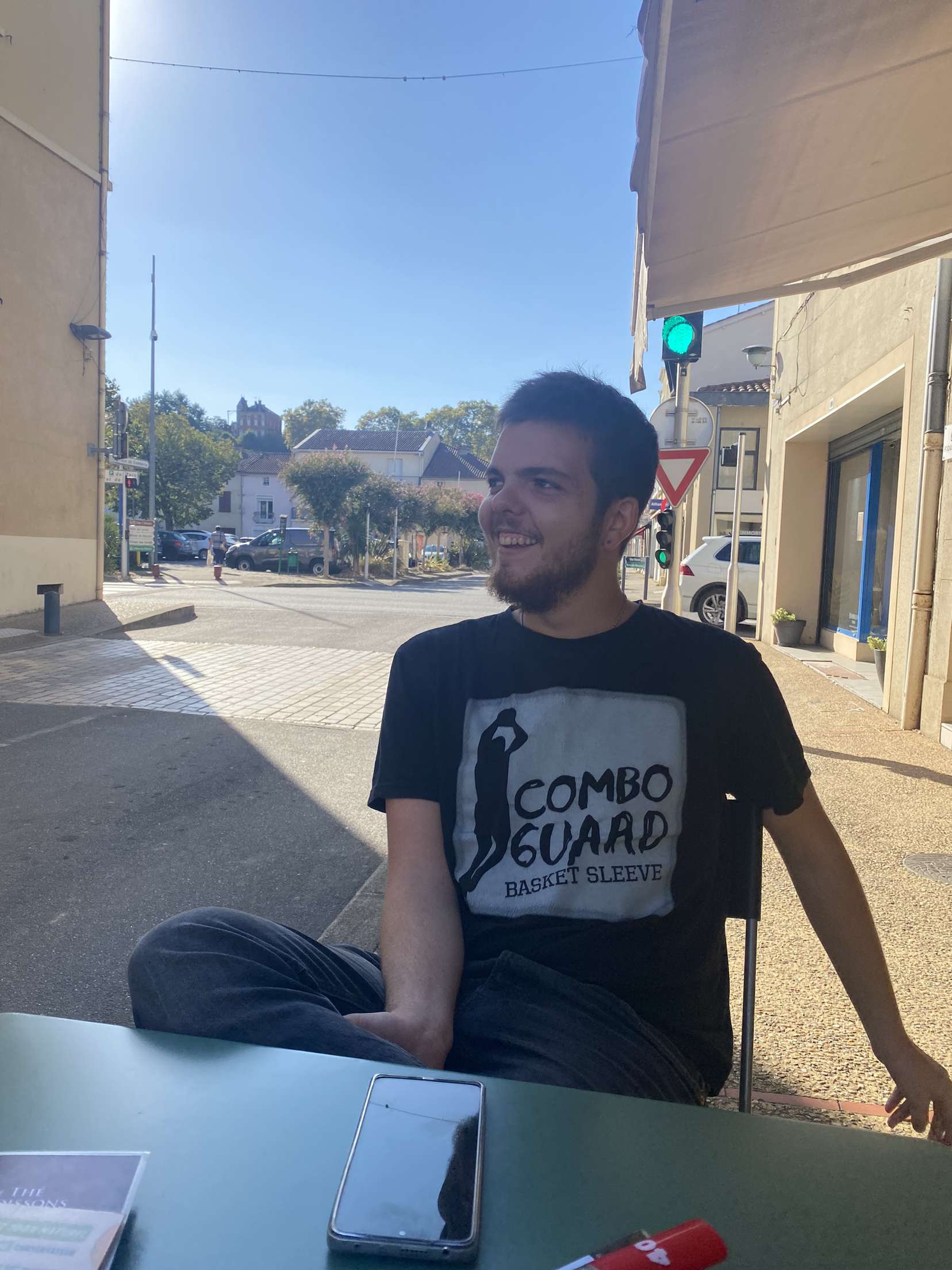 Profil de Kheireddine, 22 ans, rencontre libertine à Espalion